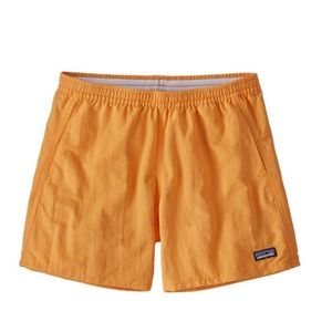NWT Patagonia Baggies shorts in Saffron